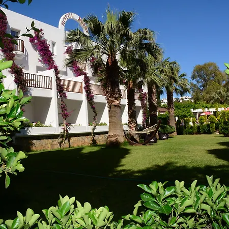 فندق Garden 3*